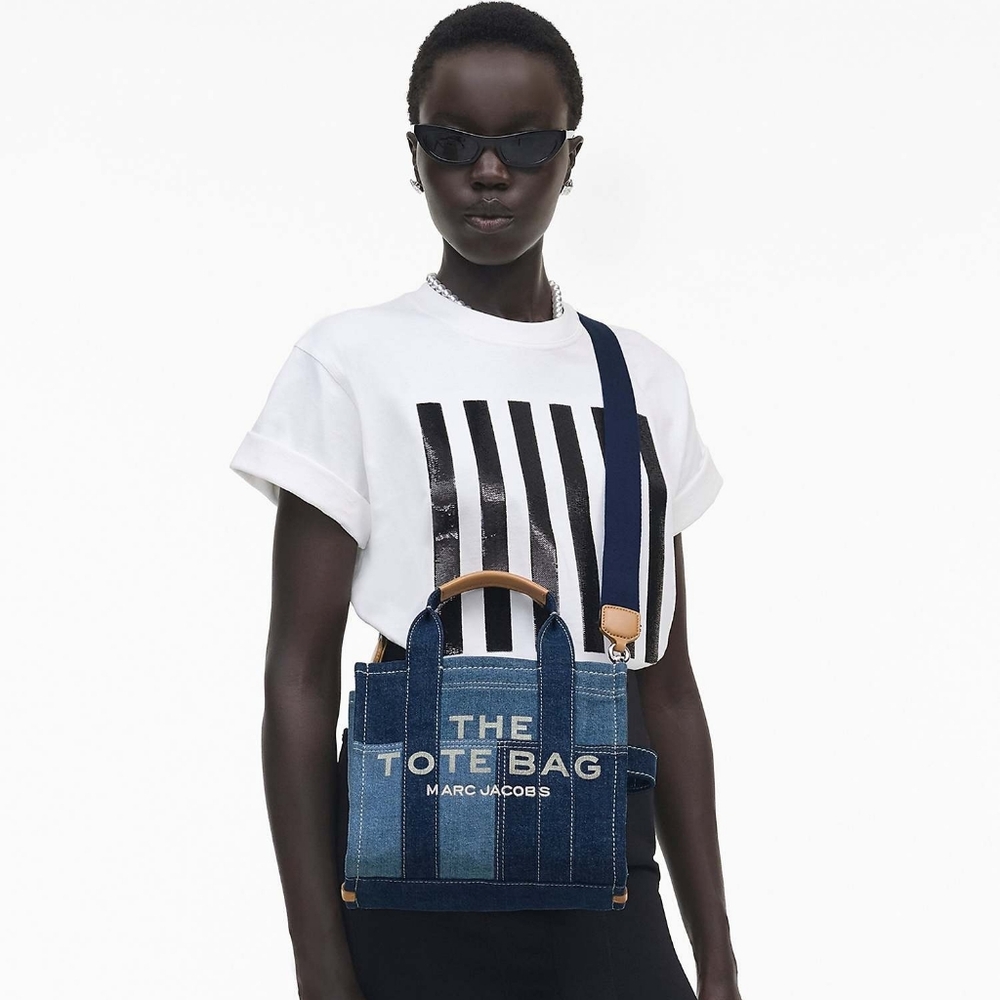 Marc Jacobs The Tote Bag Denim Small Tote Bag - Picture 7 of 7
